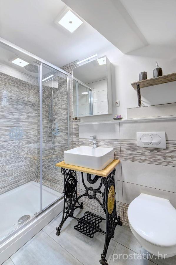 Apartmani Frankopan 1 Senj  Esterno foto