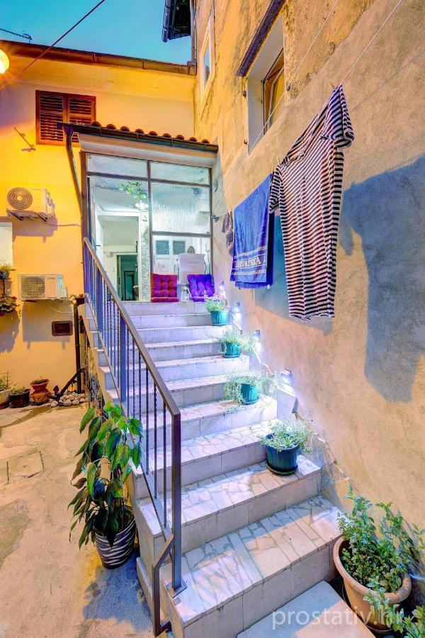 Apartmani Frankopan 1 Senj  Esterno foto